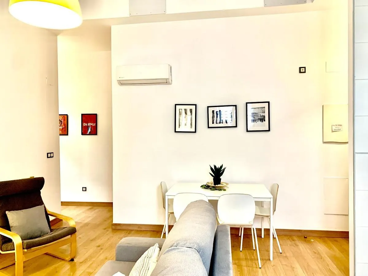 Homely Malaga Refino Bajo G6 Y F6 Lägenhet