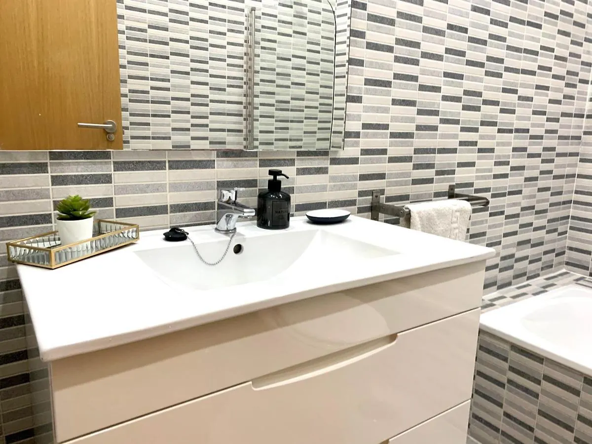 Homely Malaga Refino Bajo G6 Y F6 Apartment