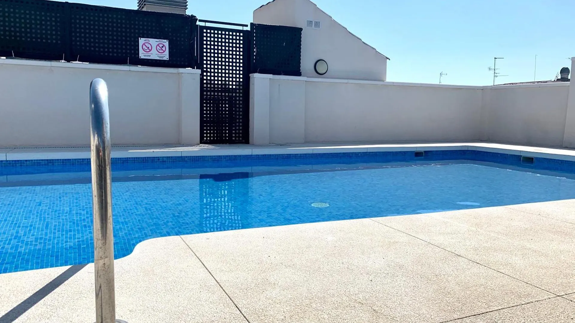 Homely Malaga Refino Bajo G6 Y F6 Apartment